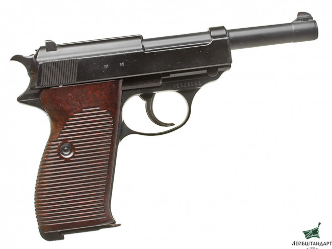 Изображение Пистолет Вальтер П-38 (Walther P.38) в кобуре (страйкбольный), Германия - Увеличенное изображение