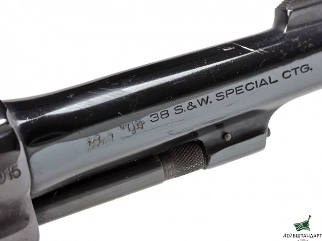 Картинка Револьвер "Смит и Вессон", модель 10-5 (Smith & Wesson), США - Увеличенное изображение