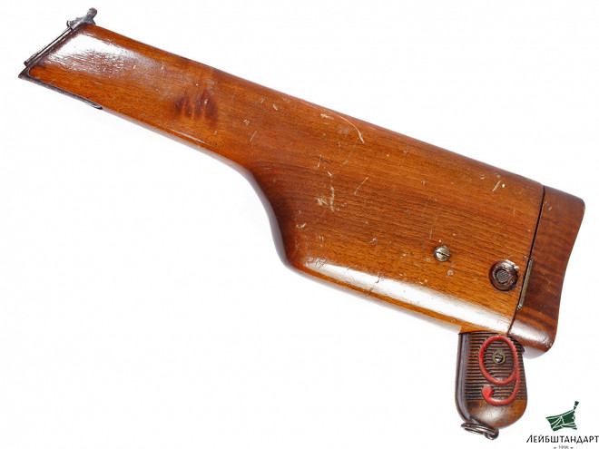 Фото Пистолет Маузер С-96 (Mauser С96) - "Красная девятка" в кобуре, Германия - Увеличенное изображение