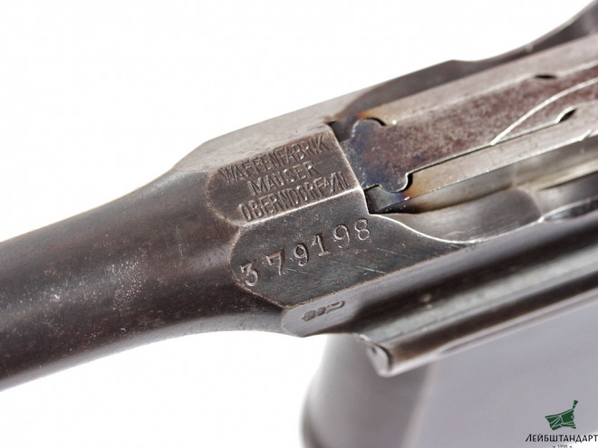 Фотография Пистолет Маузер С-96 (Mauser С96) в кобуре, Германия - Увеличенное изображение