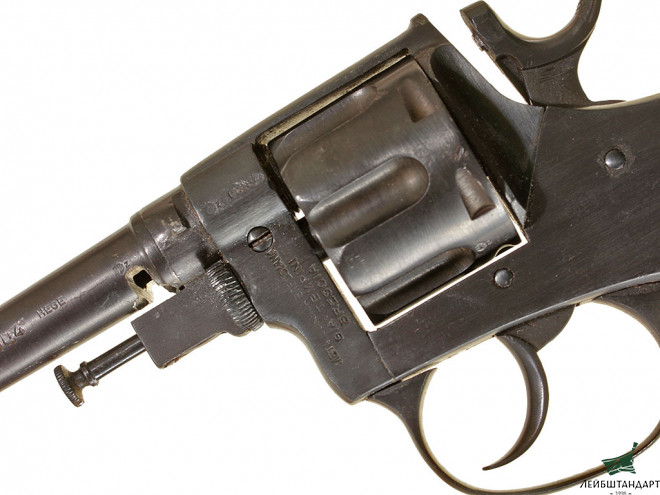 Фото Револьвер Бодео M1889 "Модерн" (Bodeo M1889 Modern), Италия - Увеличенное изображение