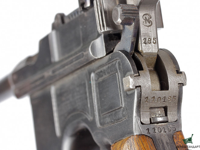 Изображение Пистолет Маузер С-96 (Mauser С96) - "Красная девятка" в кобуре, Германия - Увеличенное изображение