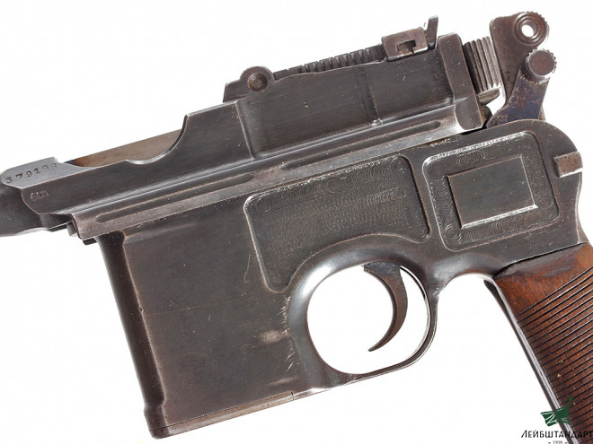 Картинка Пистолет Маузер С-96 (Mauser С96) в кобуре, Германия - Увеличенное изображение