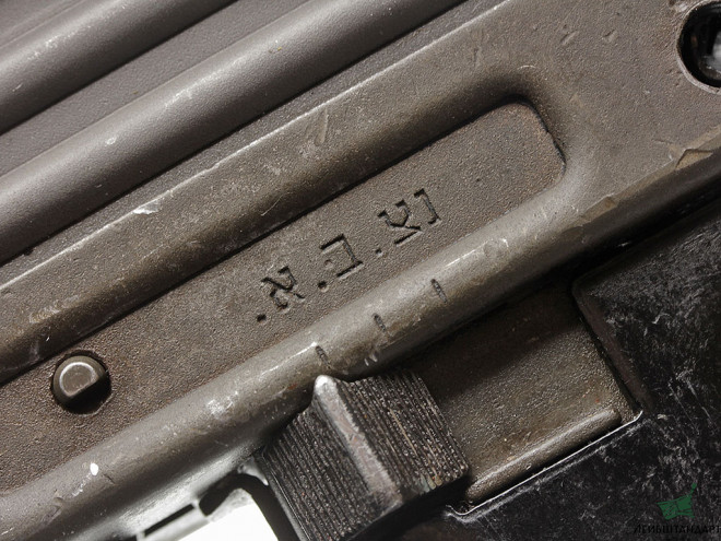 Фото Пистолет-пулемет "Узи" (Uzi), Израиль - Увеличенное изображение