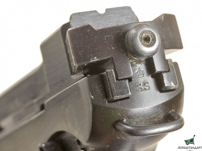 Купить Пистолет Гускварна (Husqvarna M/40) в кобуре, Швеция - Увеличенное изображение
