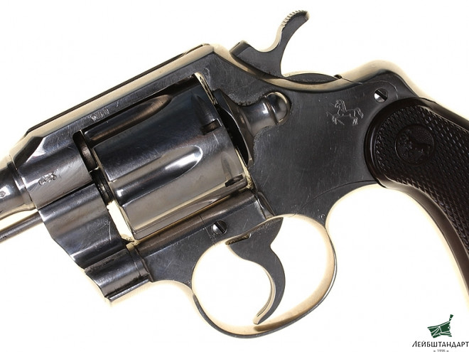 Картинка Револьвер Кольт (Colt, Official Police Model), США - Увеличенное изображение
