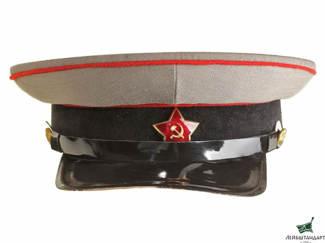 Изображение Фуражка командирская (автобронетанковые войска) образца 1935 года. СССР, копия - Увеличенное изображение