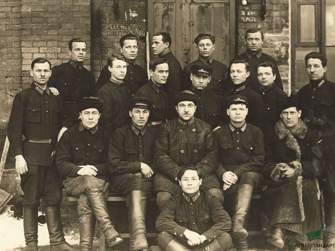 Картинка Синие овалы (пара), петличные знаки старшего состава городской пожарной охраны предположительно образца 1936-37 года, РККА / СССР, Копия - Увеличенное изображение