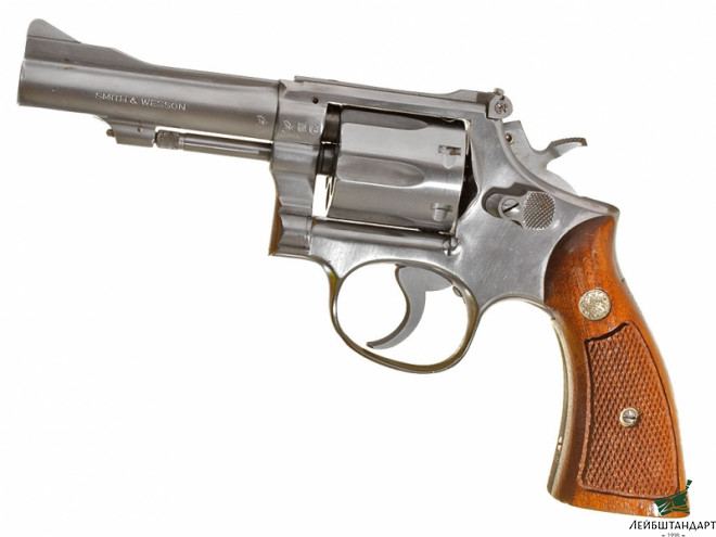 Фотография Револьвер Смит-Вессон (Smith & Wesson mod.67), США - Увеличенное изображение