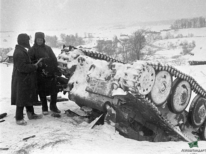 Один из видов Знамя Панфиловцев, 1075 стрелкового полка обр.1941 года. СССР, копия - Увеличенное изображение