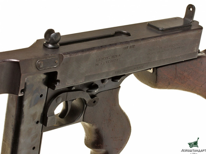 Фотография Пистолет-пулемет Томпсон (Thompson M1928A1), США - Увеличенное изображение