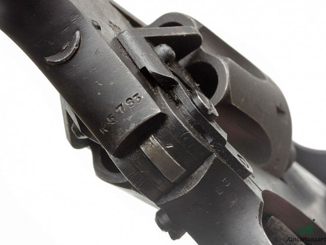 Фотография Револьвер Энфилд (Enfield №2 MkI*), Великобритания - Увеличенное изображение