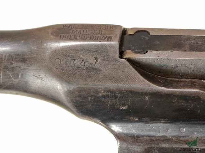 Купить Пистолет Маузер С-96 (Mauser С96) с наградными накладками "С.М.Буденному от ВЦИК", Германия - Увеличенное изображение