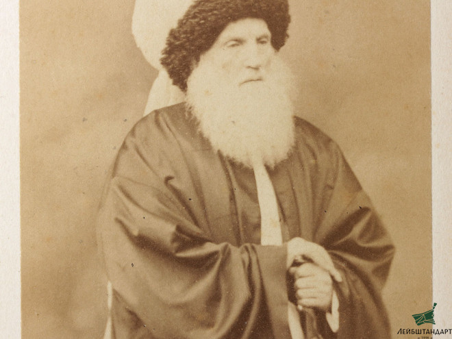 Фотография Прижизненный кабинет-портрет имама Шамиля, 1860-е годы, фото Левицкого. Россия - Увеличенное изображение