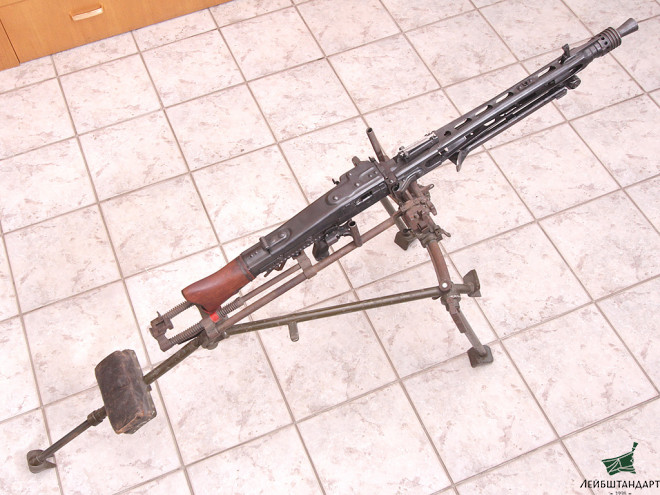 Картинка Лафет к единому пулемету МГ-42 (MG-42), Германия - Увеличенное изображение
