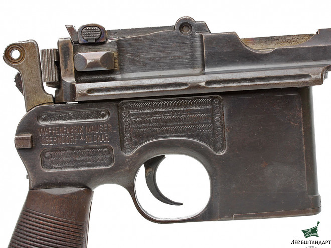 Фото Пистолет Маузер С-96 (Mauser С96) в кобуре, Германия - Увеличенное изображение