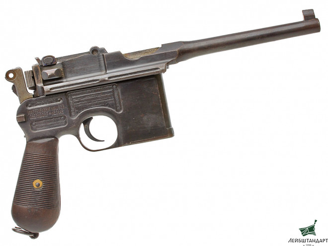 Один из видов Пистолет Маузер С-96 (Mauser С96) в кобуре, Германия - Увеличенное изображение