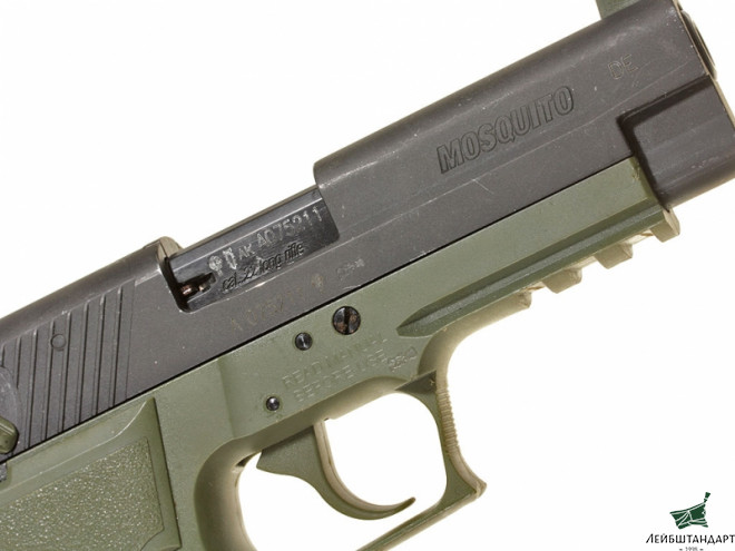 Картинка Пистолет Зиг Зауэр - П226 (Sig Sauer P226 Mosquito), Германия - Увеличенное изображение