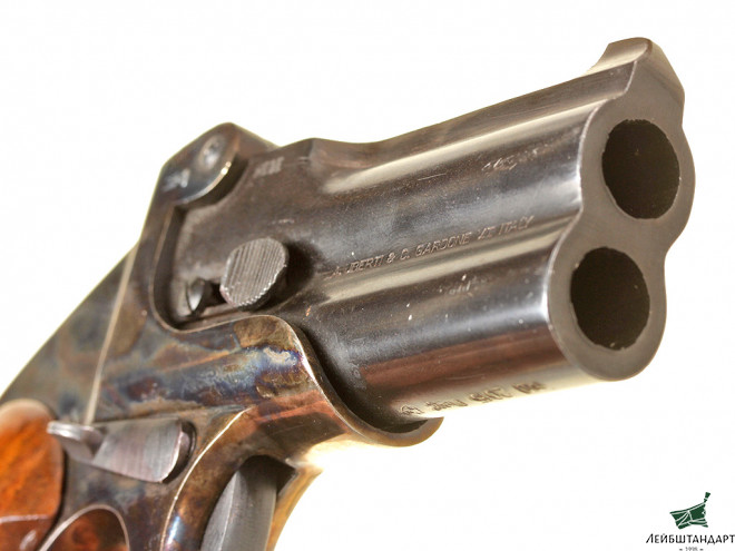 Один из видов Двуствольный карманный пистолет "Дерринжер" (Derringer - Maverick), Италия - Увеличенное изображение
