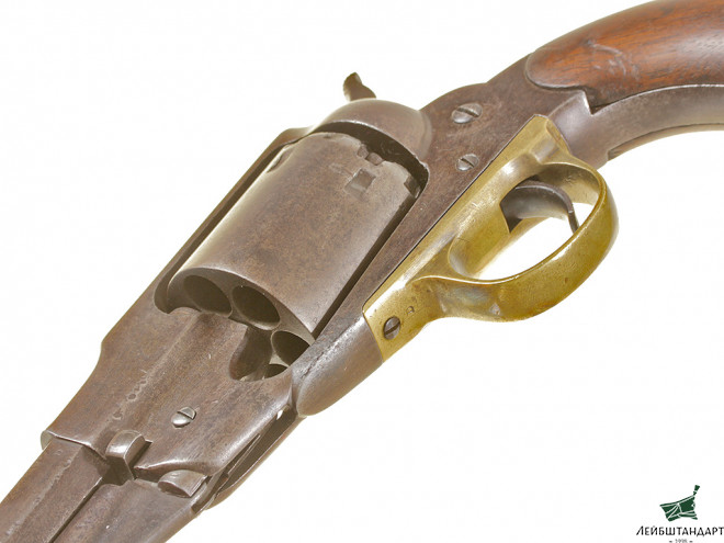 Фотография Капсюльный револьвер Ремингтон (Remington), модель 1858 года в футляре, США - Увеличенное изображение