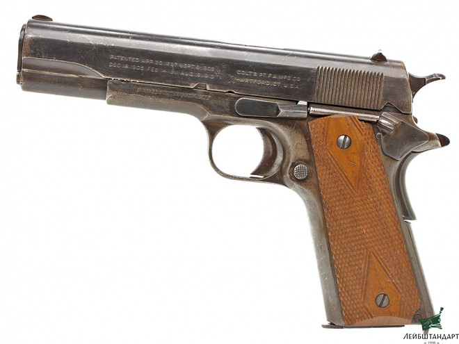 Фотография Пистолет Кольт М1911 (Colt M1911), США - Увеличенное изображение